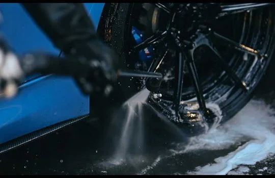 INSULATING TRANSPARENT